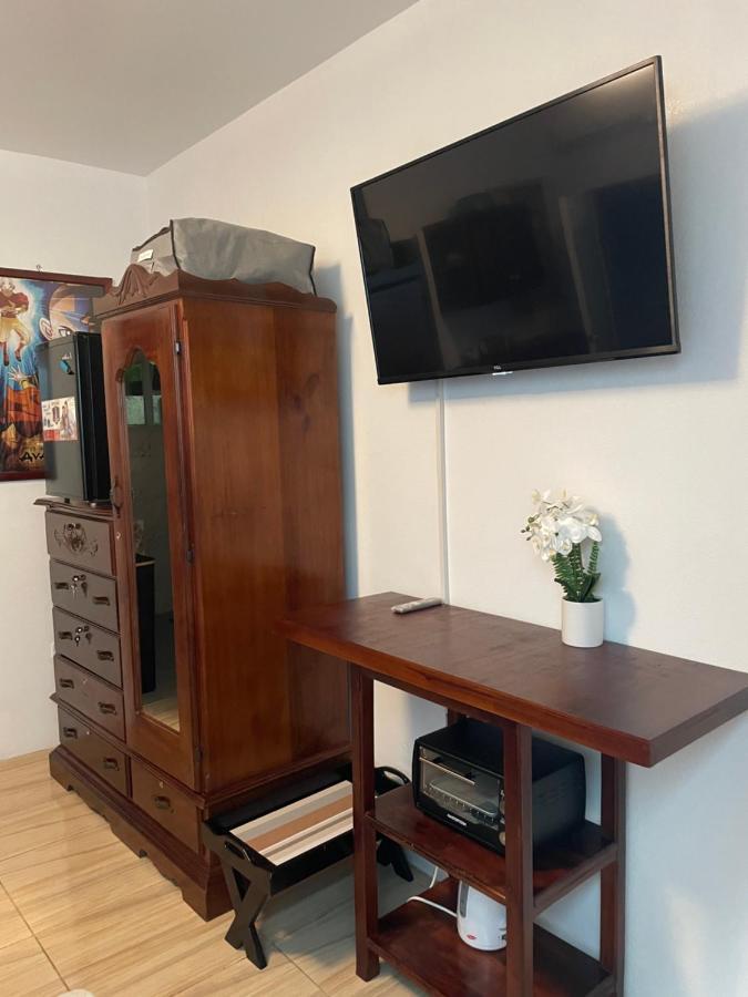Centrally Located Room - 5 Порт-Антонио Экстерьер фото